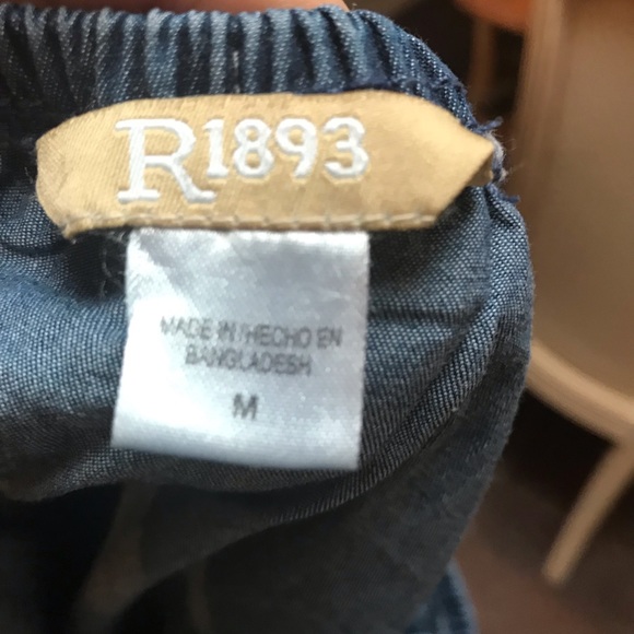 Off the shoulder denim shirt - Picture 2 of 3